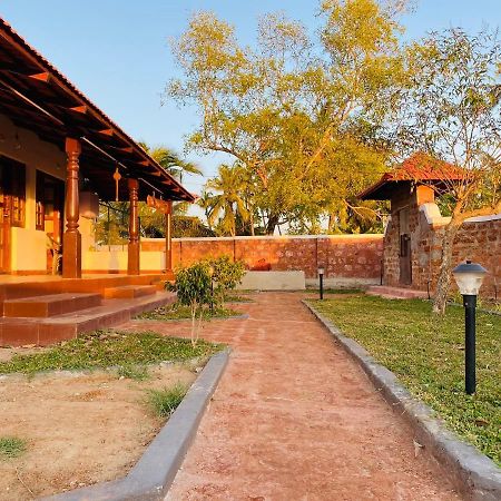 Blue Heron Resorts Guruvayur Exterior photo