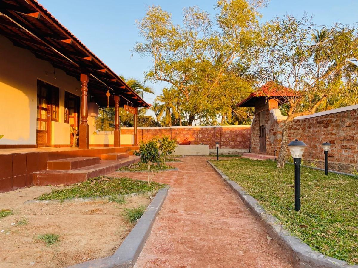 Blue Heron Resorts Guruvayur Exterior photo